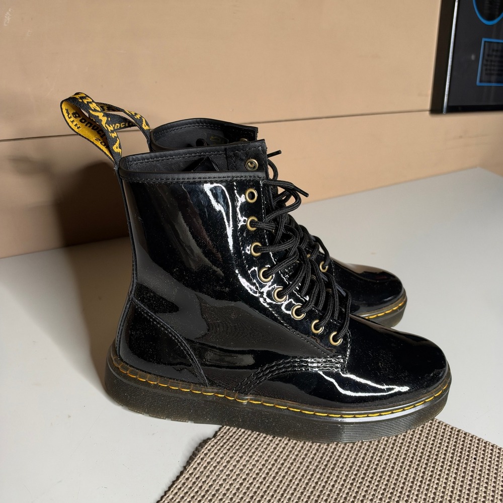 Dr. Martens Zavala Black Patent Lamper Lace Up Combat Boots Womens 8 Mens 7